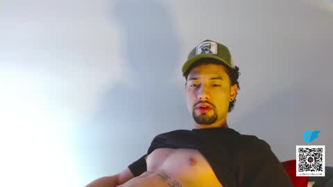 STRURIBE ON INSTAGRAM online show from November 13, 11:35 am