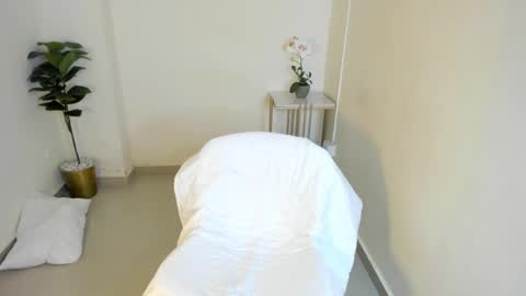 Mathilde  online show from October 6, 4:08 am