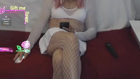 LooLa online show from October 15, 12:50 pm