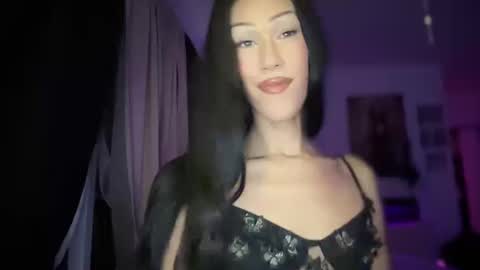 Snapshot of matrixprincess chatting on October 15, 2:59 am MOLLY MILLS online show from October 15, 2:59 am