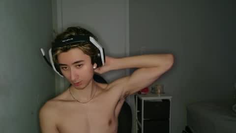 matt578281 online show from May 11, 4:52 am