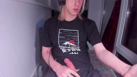 Snapshot of matt_spark chatting on February 22, 11:03 pm Matt online show from February 22, 11:03 pm