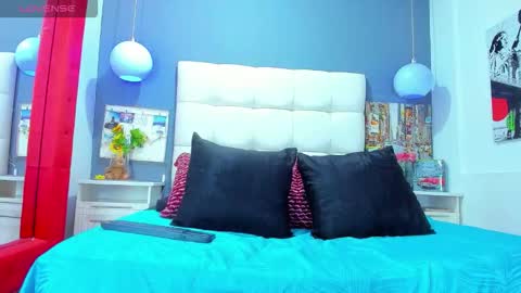 ---Matteo--- online show from November 5, 3:52 am