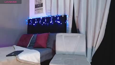 ---Matteo--- online show from November 27, 3:47 am