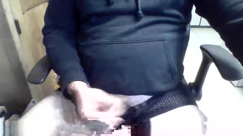 matth0027 online show from March 25, 7:37 am