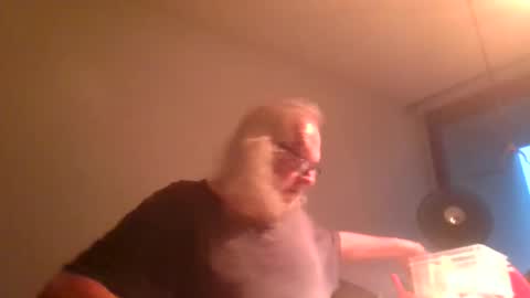 Snapshot of matthy60 chatting on October 10, 7:03 am Matthias online show from October 10, 7:03 am