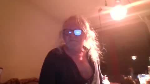 Snapshot of matthy60 chatting on October 26, 5:34 pm Matthias online show from October 26, 5:34 pm