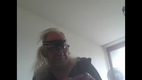 Snapshot of matthy60 chatting on September 10, 10:49 am Matthias online show from September 10, 10:49 am