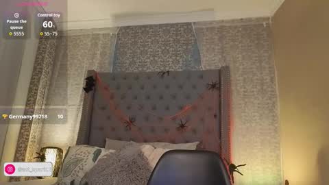 matty_spark online show from November 1, 2:27 pm