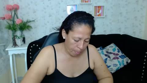 Snapshot of mature_martina_ chatting on March 4, 4:49 am Martina online show from March 4, 4:49 am