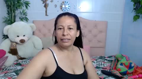 Snapshot of mature_martina_ chatting on September 12, 12:12 am Martina online show from September 12, 12:12 am