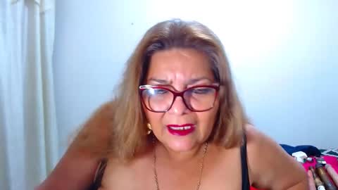 maturehot649 online show from November 30, 2:29 am