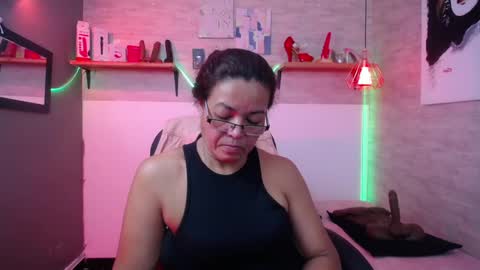 maturepure_ online show from October 26, 8:41 pm