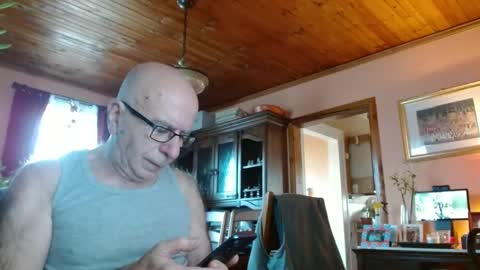 Maurice online show from February 18, 2:27 pm