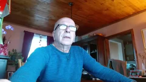 Maurice online show from January 26, 12:43 pm