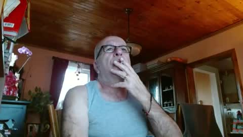 Maurice online show from March 6, 12:09 pm