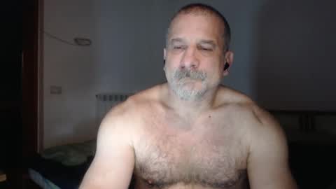 mauro1971 online show from December 19, 4:13 pm