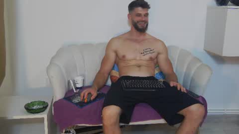 mauro_real_man online show from June 30, 6:06 pm