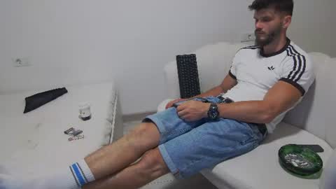 mauro_real_man online show from June 14, 6:43 pm