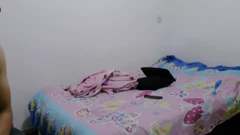 mauroluxandra online show from February 22, 9:39 pm