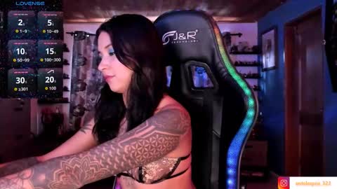 Hilary online show from December 13, 9:21 pm