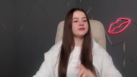 MavkaCute online show from March 1, 7:18 pm