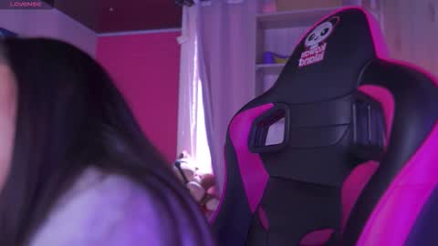 MAVY online show from February 24, 7:17 pm