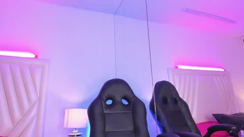 Mavy  online show from January 28, 3:04 pm