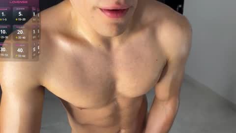 Max Lancaster online show from October 21, 5:16 pm