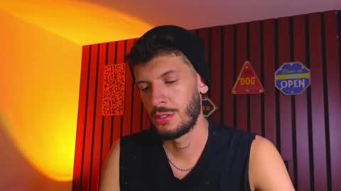 Max Taylor online show from October 21, 1:22 am