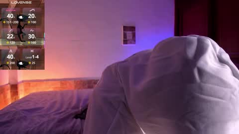 max_valiant1 online show from November 14, 8:55 pm