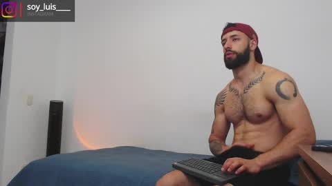 max_xl_ online show from June 1, 2:18 pm
