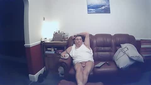 MAX online show from March 11, 11:04 pm