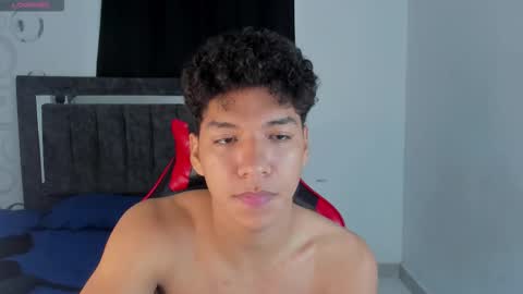 Maximiliano online show from February 23, 8:00 pm