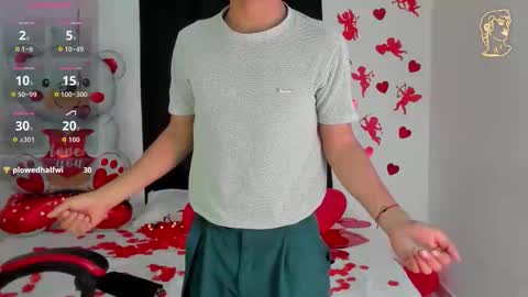 Maximiliano online show from February 16, 8:40 pm