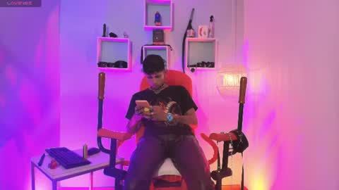 MAXIMO online show from June 12, 5:17 am