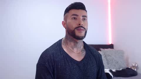 Independent Model online show from November 6, 3:53 am