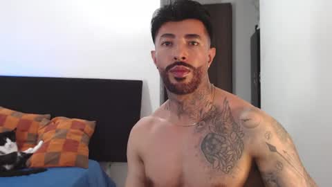 Independent Model online show from July 31, 5:08 am