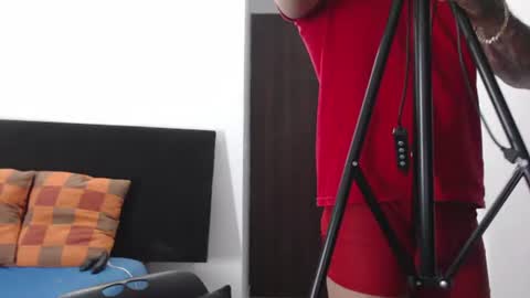 Independent Model online show from July 13, 2:04 am