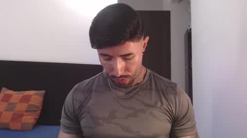 Independent Model online show from July 20, 2:47 am
