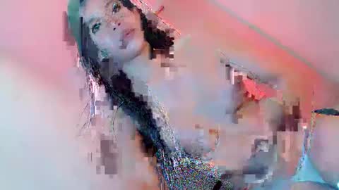 Snapshot of maxinelove1 chatting on March 2, 5:44 am Maxinesexy online show from March 2, 5:44 am
