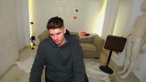 MaxKaiden online show from October 28, 5:52 am