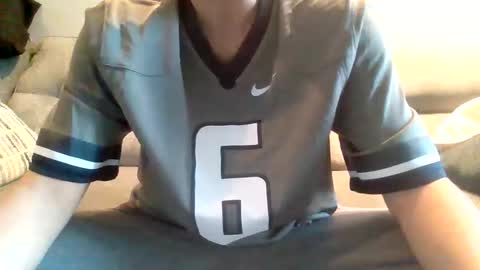 Max online show from February 10, 7:17 pm