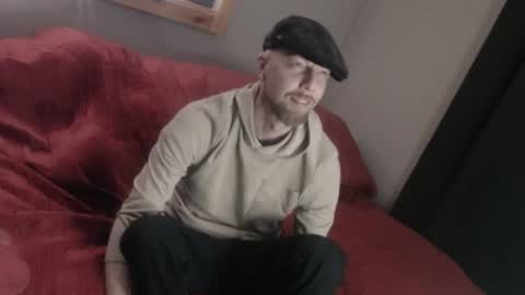 MaxRouger online show from April 11, 7:45 am