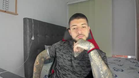 Snapshot of maxvibe_ chatting on October 29, 10:43 pm maxvibe_ online show from October 29, 10:43 pm