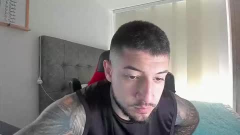 Snapshot of maxvibe_ chatting on November 1, 11:15 pm maxvibe_ online show from November 1, 11:15 pm