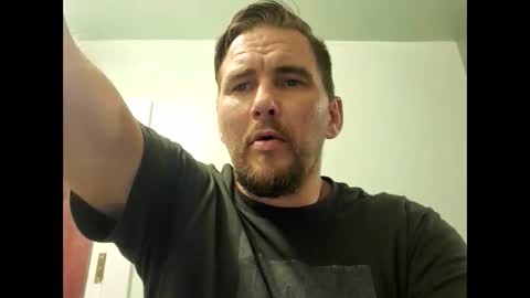 Snapshot of maxx916 chatting on September 10, 2:01 am Max online show from September 10, 2:01 am