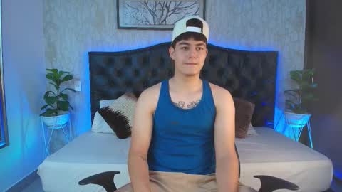 Maxxi online show from November 22, 4:44 am