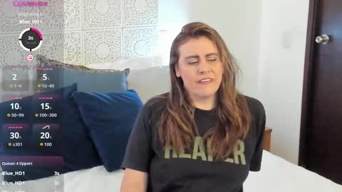 Victoria online show from November 19, 11:53 am