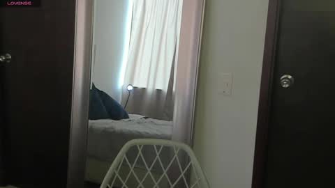 Victoria online show from February 14, 9:32 pm